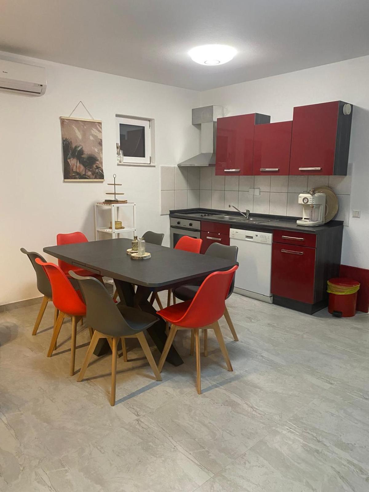 Apartments Natali 斯维蒂佩塔 外观 照片